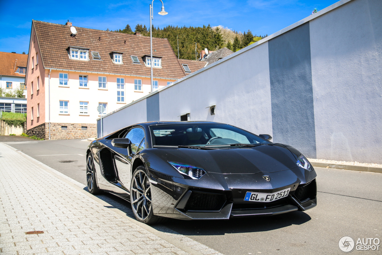 Lamborghini Aventador LP700-4