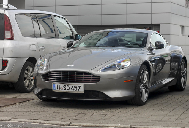 Aston Martin DB9 2013