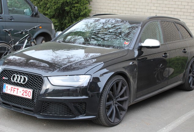 Audi RS4 Avant B8