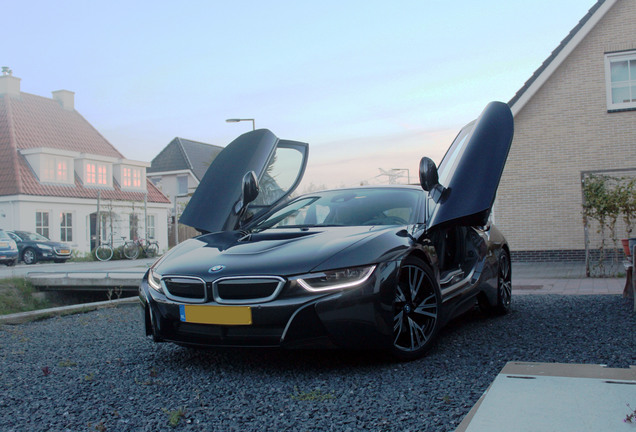 BMW i8