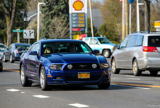 Ford Mustang GT 2013