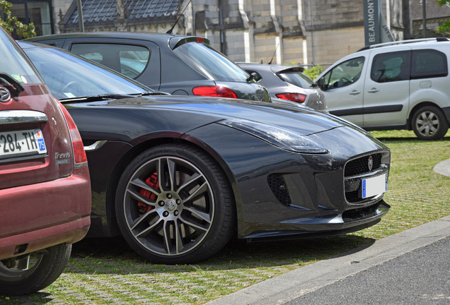 Jaguar F-TYPE R Coupé