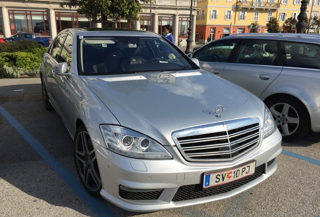 Mercedes-Benz S 65 AMG V221 2010