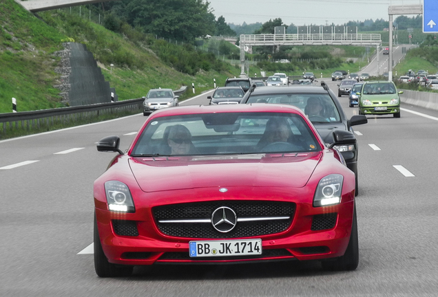 Mercedes-Benz SLS AMG