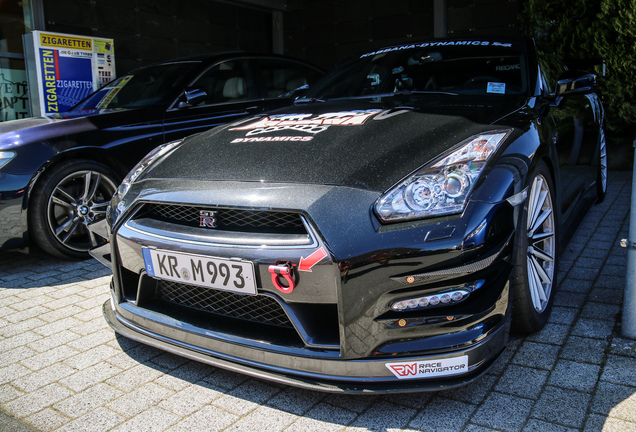 Nissan GT-R 2011