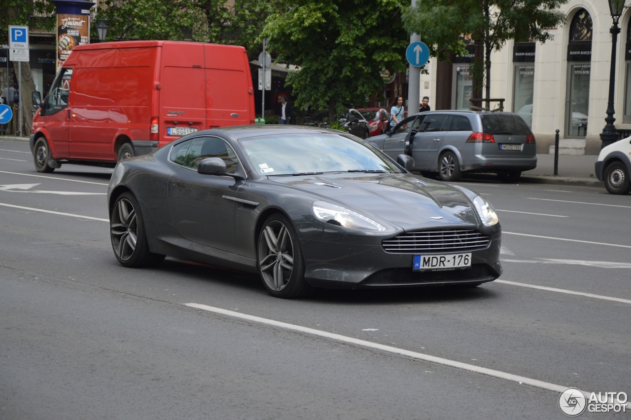 Aston Martin Virage 2011