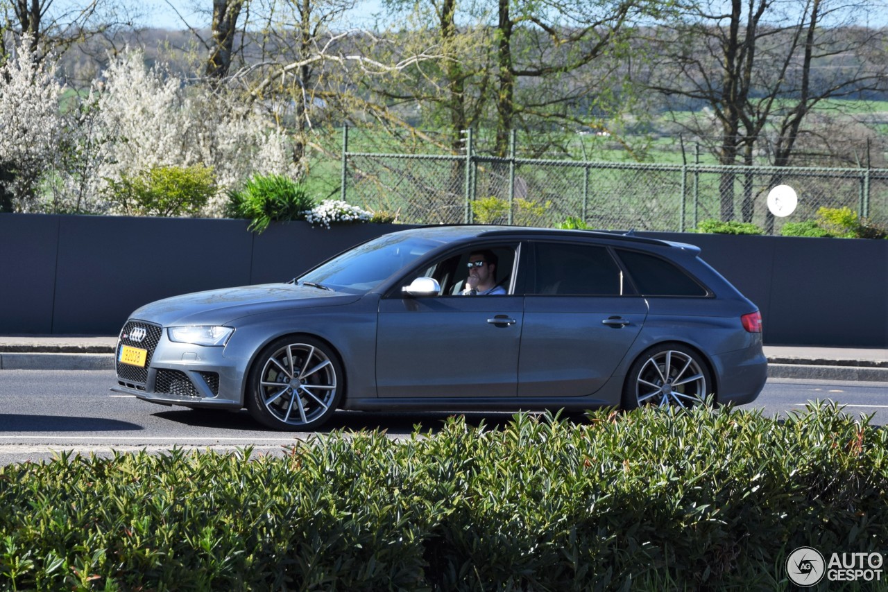 Audi RS4 Avant B8