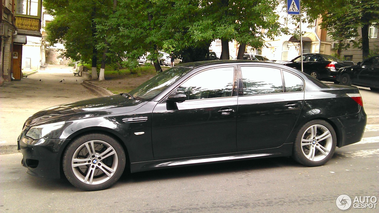 BMW M5 E60 2007