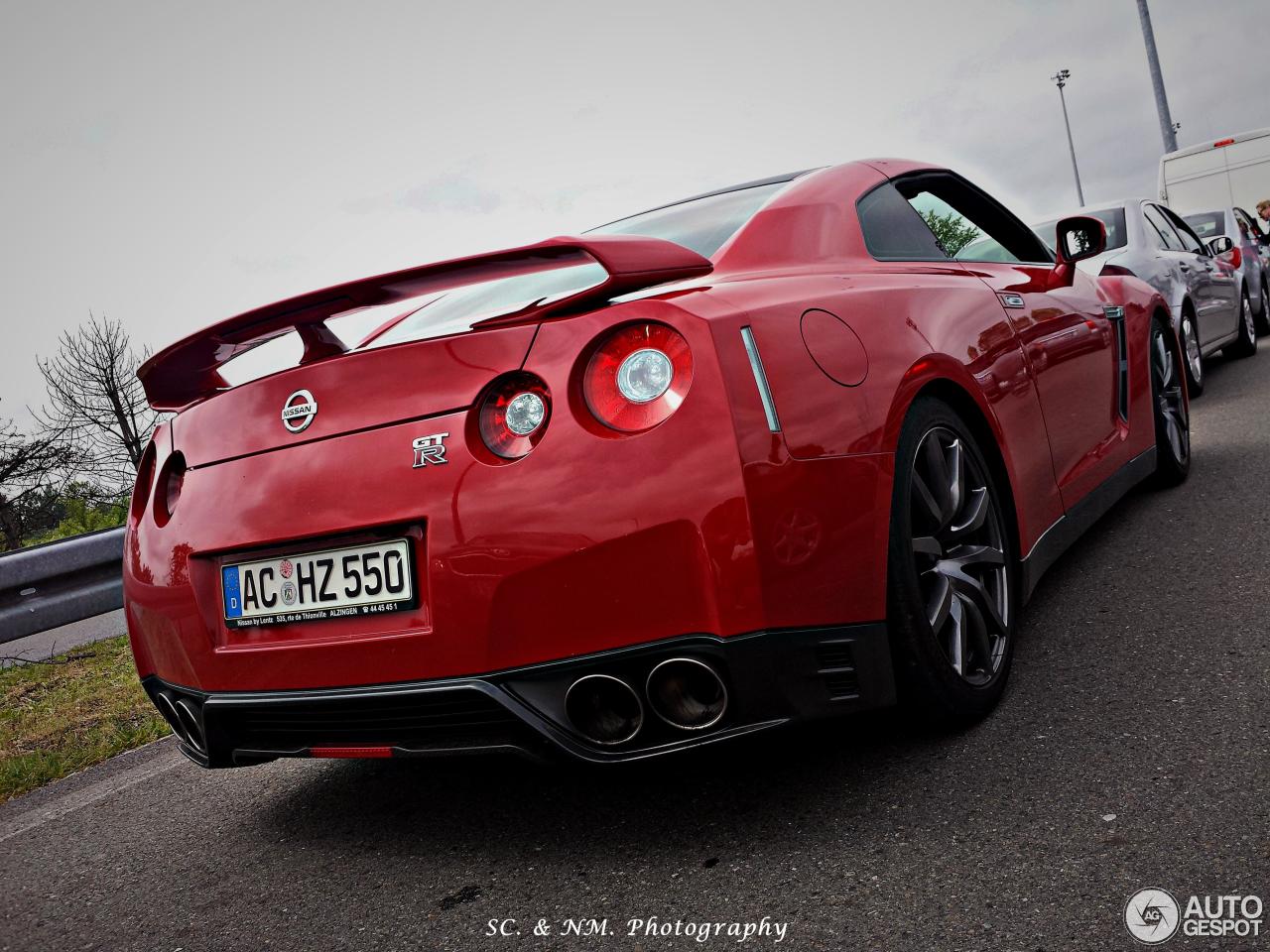 Nissan GT-R 2013