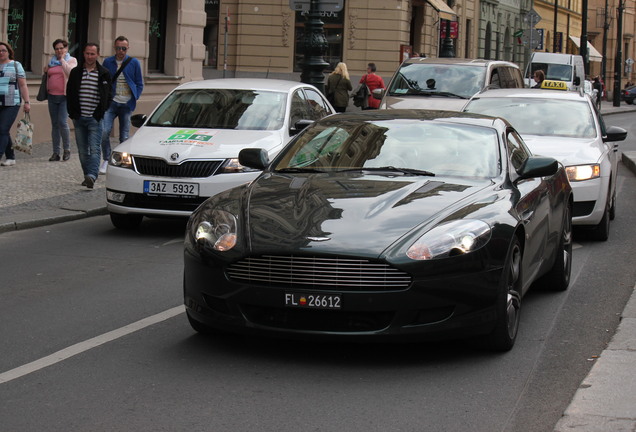 Aston Martin DB9