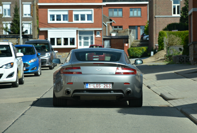 Aston Martin V8 Vantage