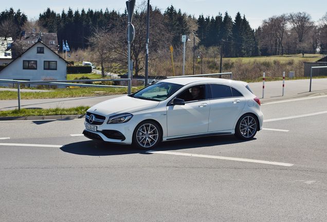 Mercedes-AMG A 45 W176 2015