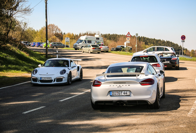 Porsche 981 Cayman GT4