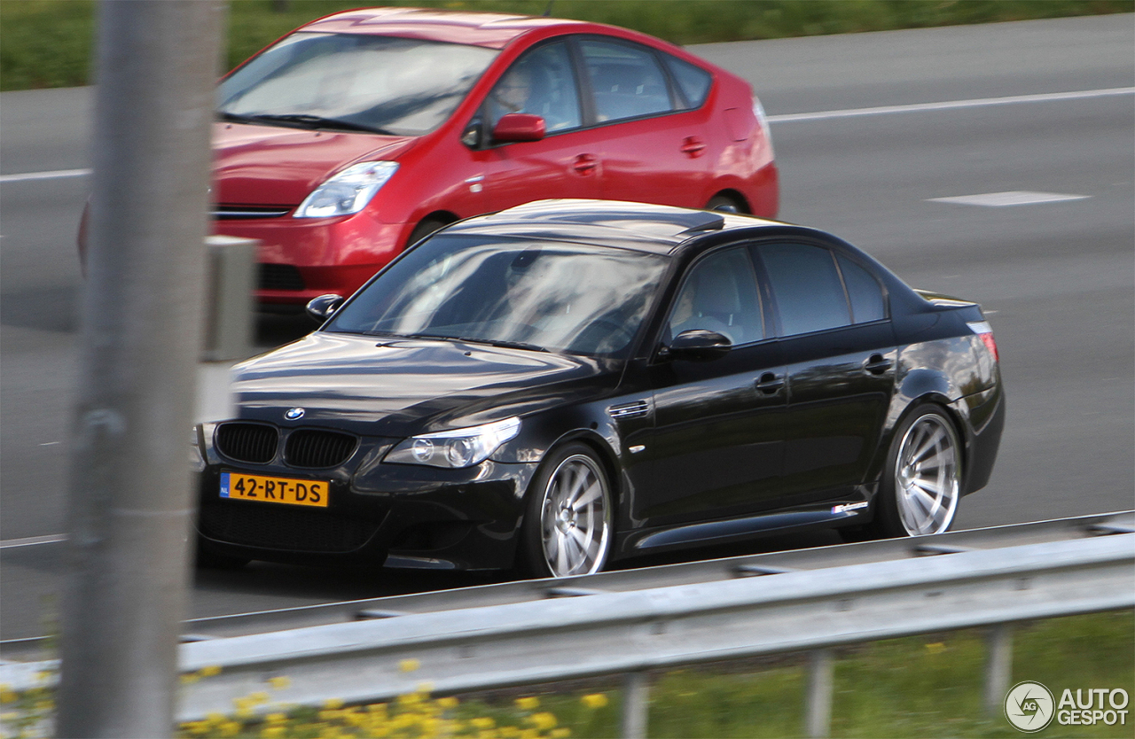 BMW M5 E60 2005