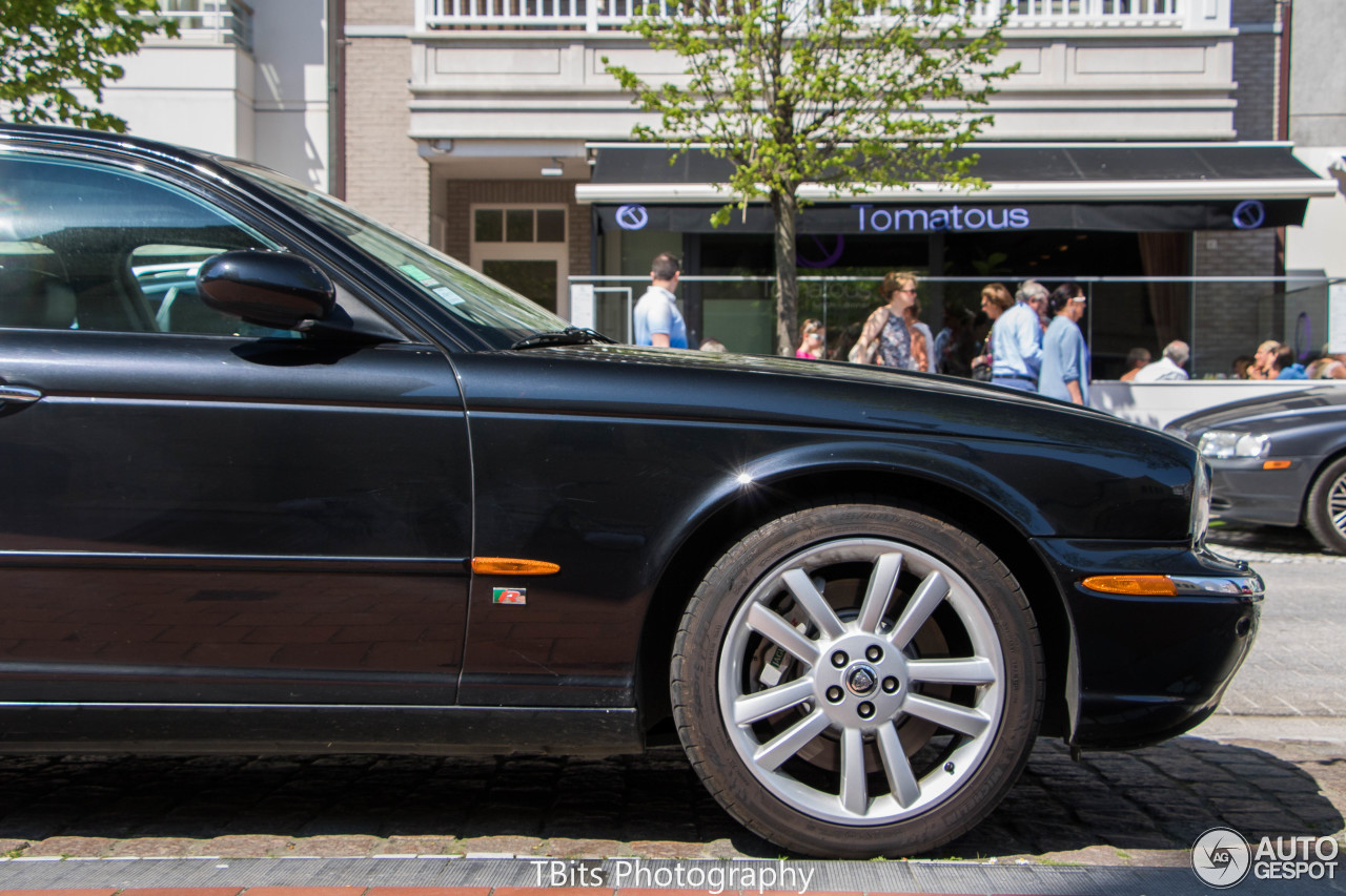 Jaguar XJR