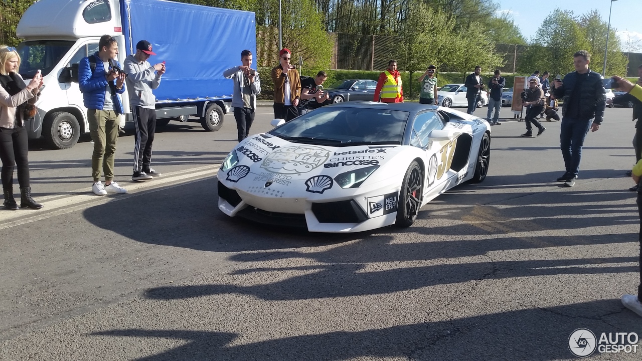 Lamborghini Aventador LP700-4 Roadster