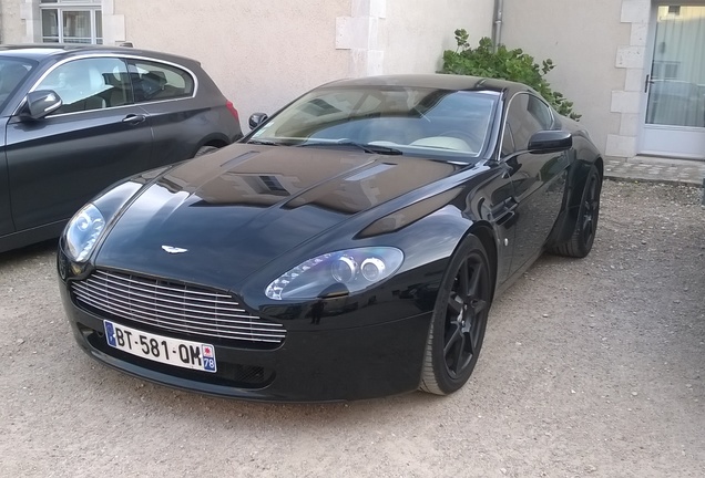 Aston Martin V8 Vantage