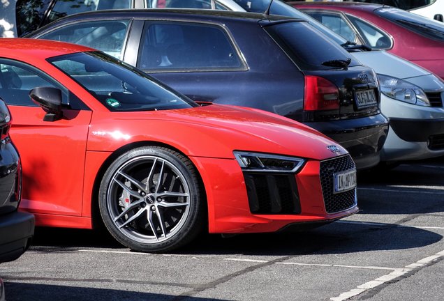 Audi R8 V10 Plus 2015