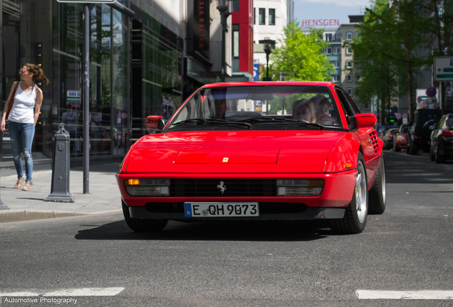 Ferrari Mondial 3.2