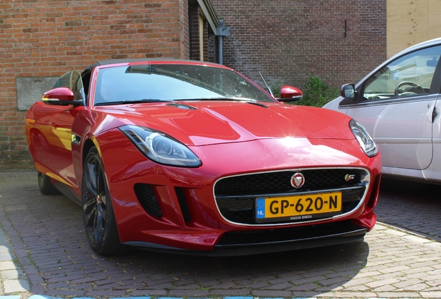 Jaguar F-TYPE S V8 Convertible