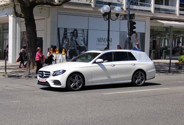 Mercedes-Benz E-Klasse Estate S213