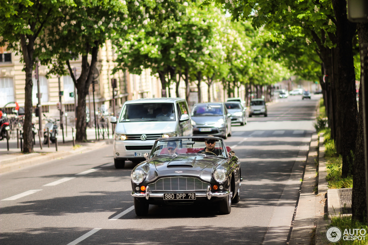 Aston Martin DB4 Convertible