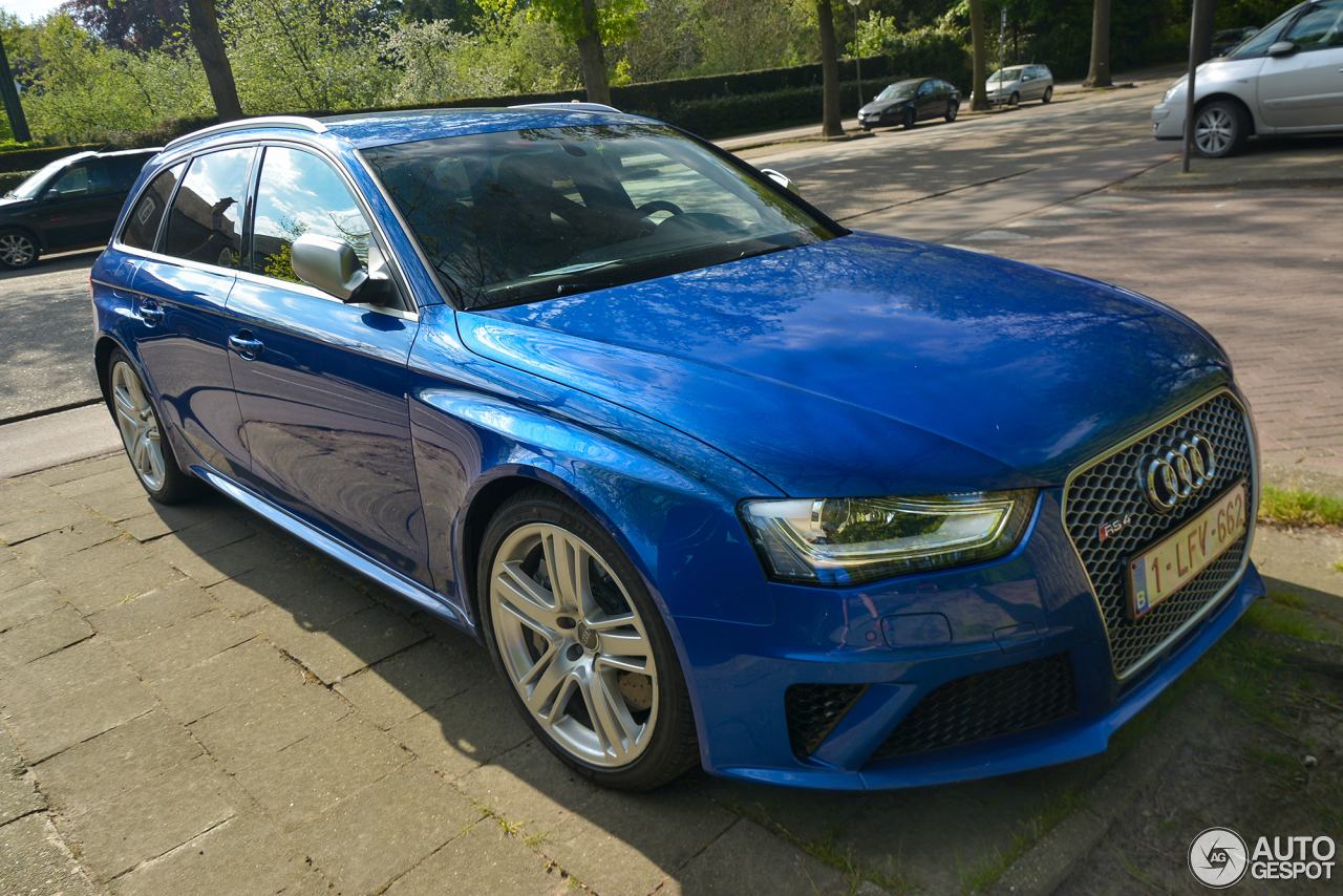 Audi RS4 Avant B8