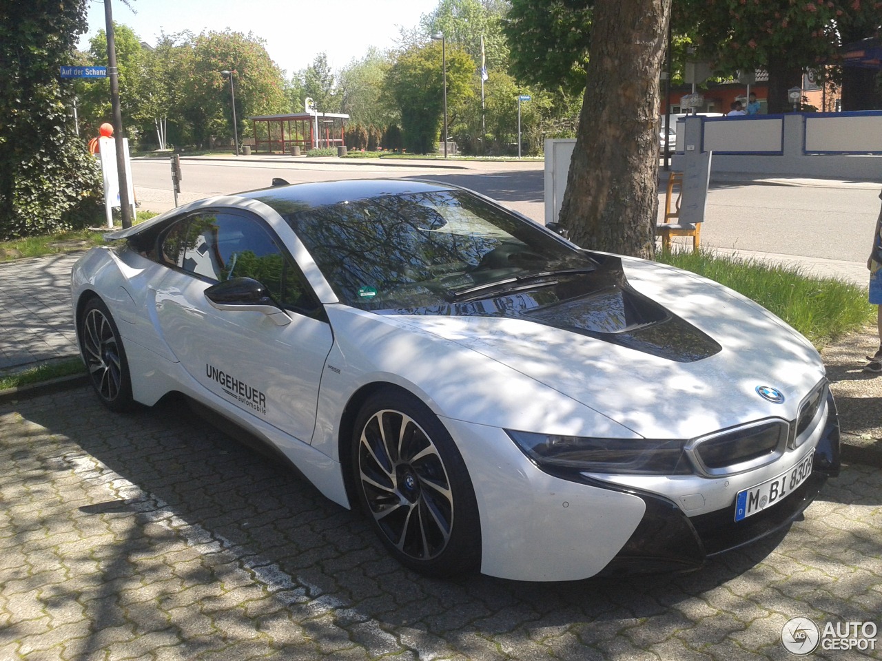 BMW i8