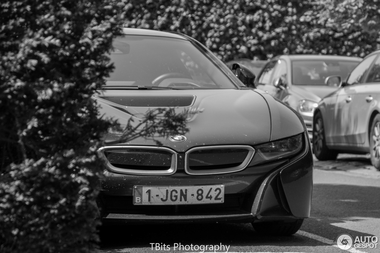 BMW i8