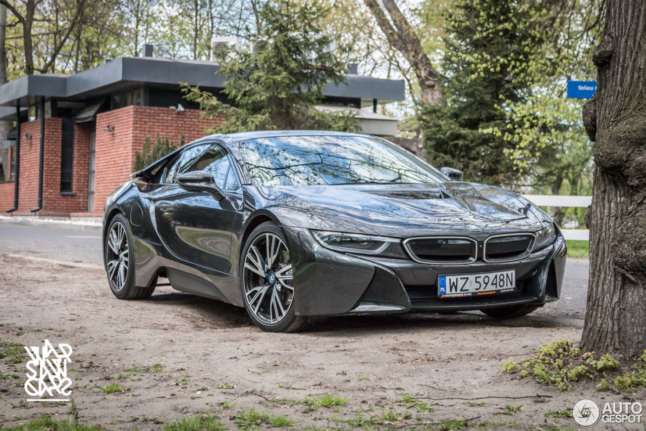 BMW i8