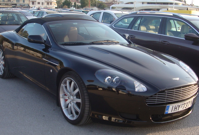 Aston Martin DB9 Volante