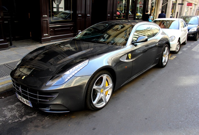 Ferrari FF