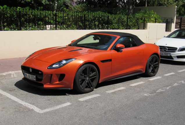 Jaguar F-TYPE S V8 Convertible