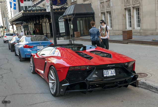 Lamborghini Aventador LP700-4 Roadster