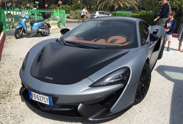 McLaren 570S