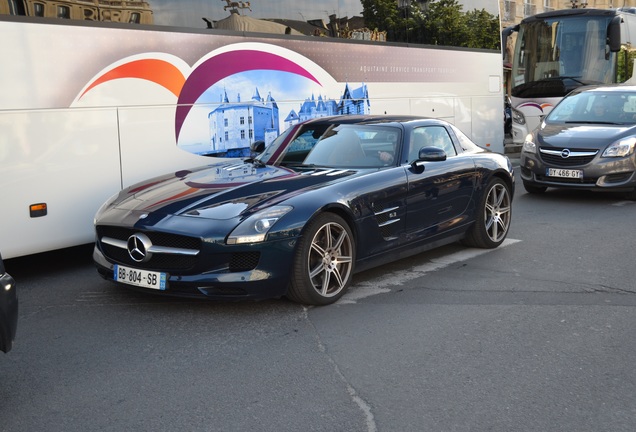 Mercedes-Benz SLS AMG