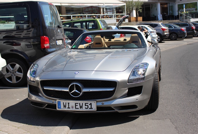 Mercedes-Benz SLS AMG Roadster