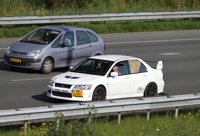 Mitsubishi Lancer Evolution VII