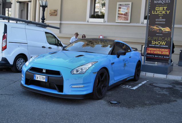 Nissan GT-R 2015