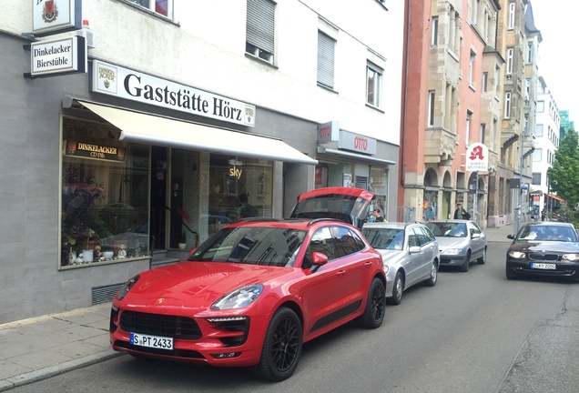 Porsche 95B Macan GTS