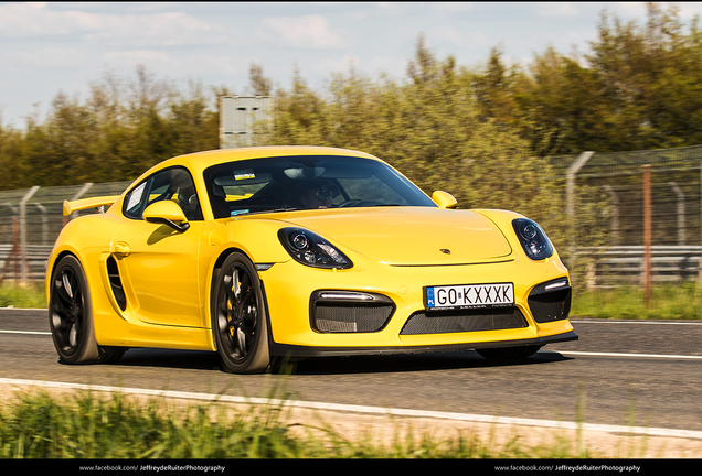 Porsche 981 Cayman GT4