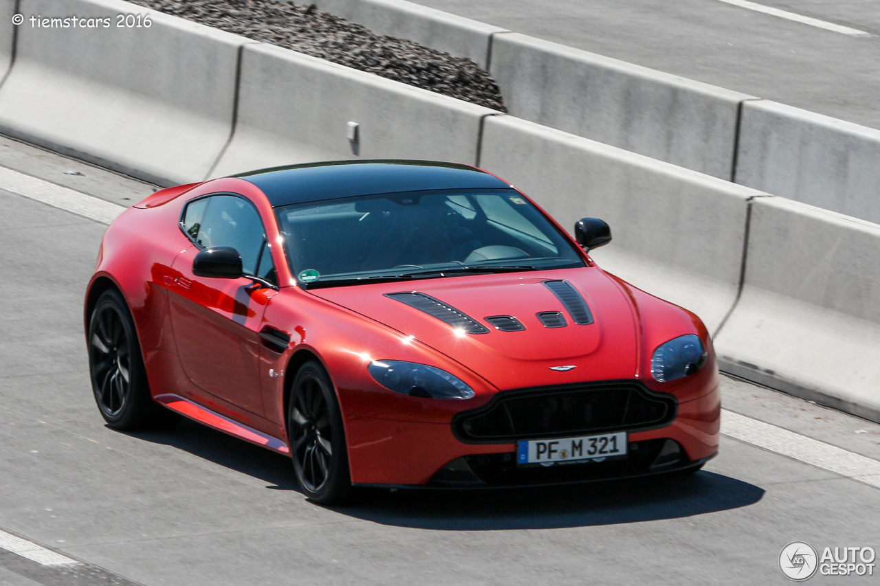 Aston Martin V12 Vantage S