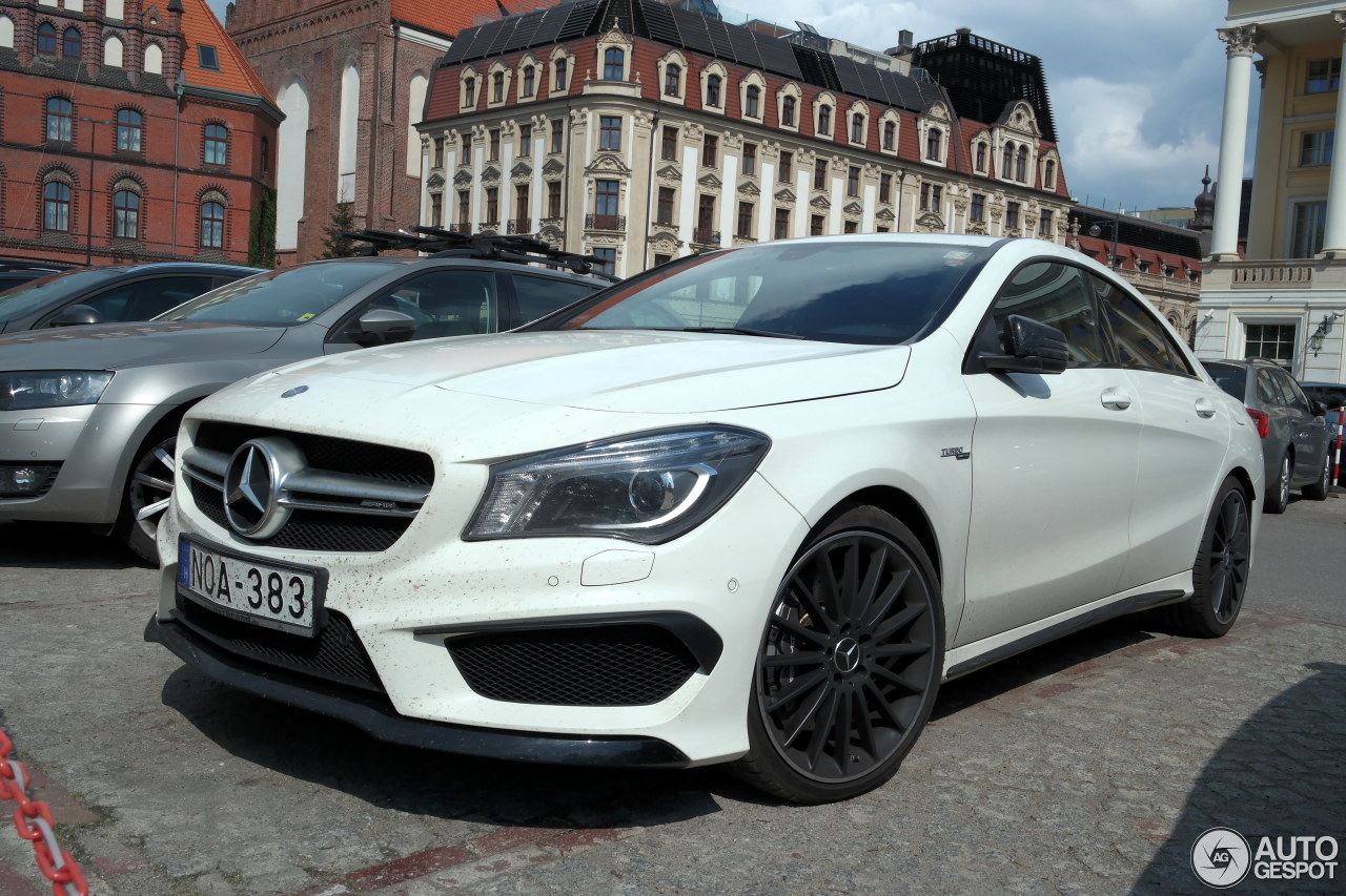 Mercedes-Benz CLA 45 AMG C117