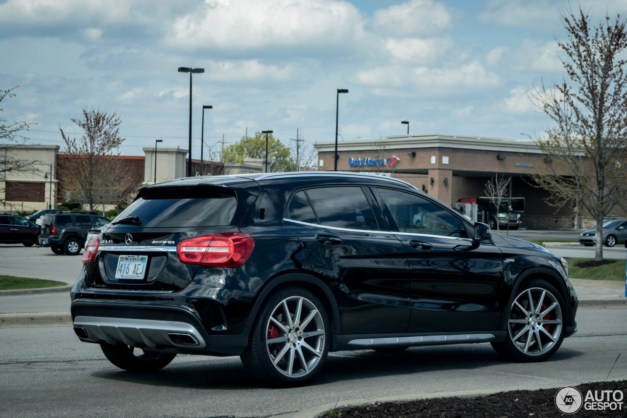 Mercedes-Benz GLA 45 AMG X156