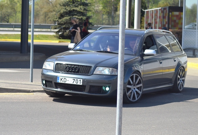 Audi RS6 Avant C5