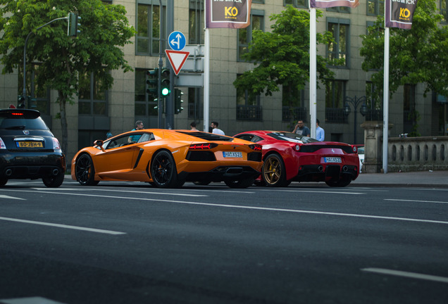 Lamborghini Aventador LP700-4