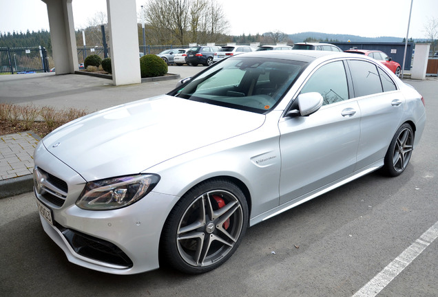 Mercedes-AMG C 63 S W205