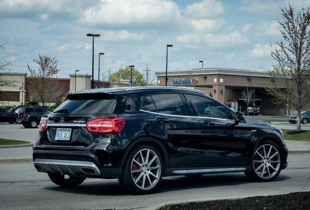 Mercedes-Benz GLA 45 AMG X156