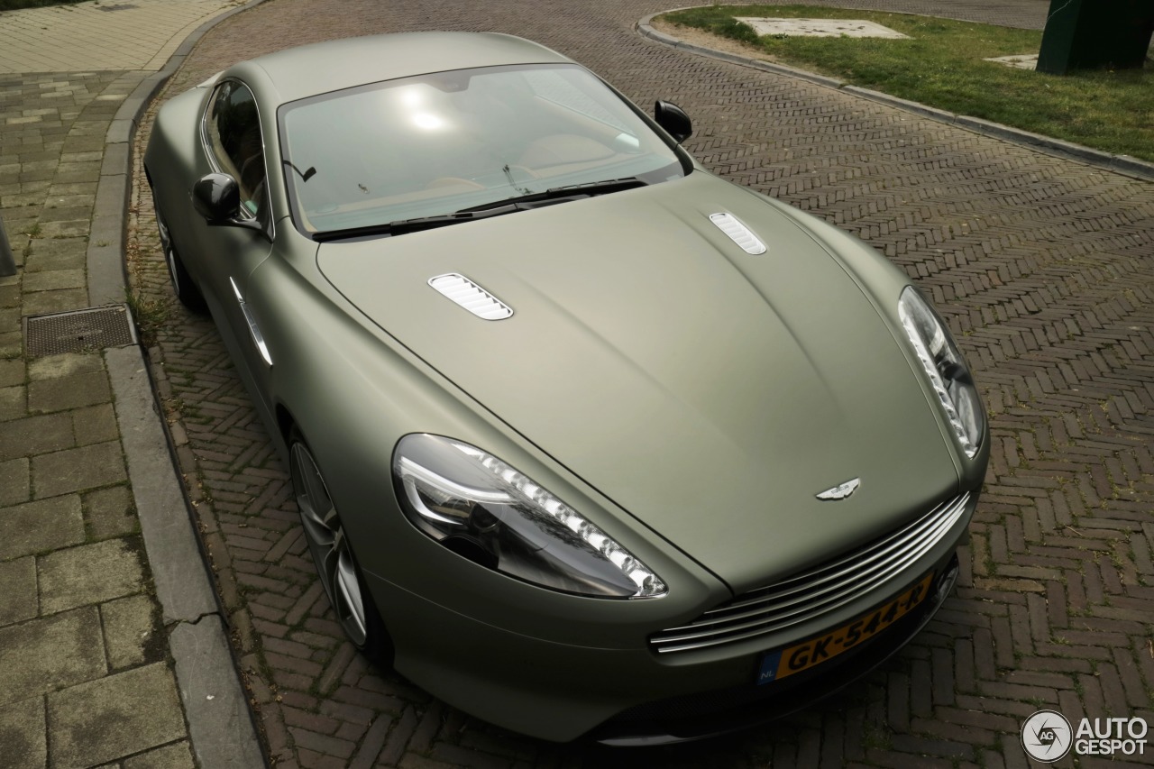 Aston Martin DB9 2013