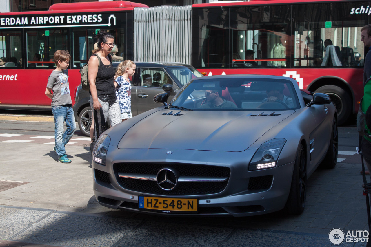 Mercedes-Benz SLS AMG Roadster